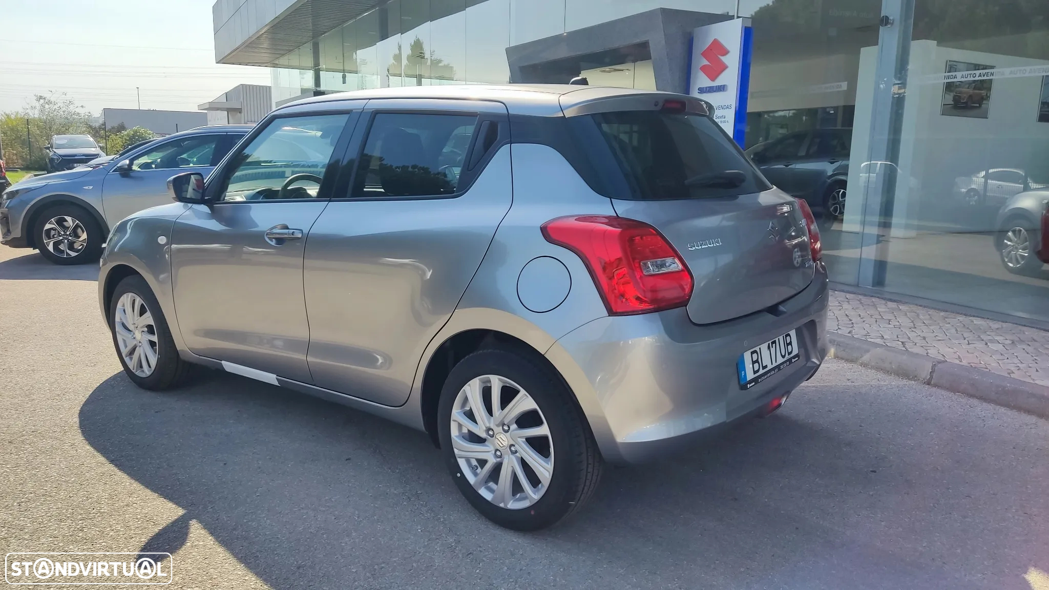 Suzuki Swift 1.2 Mild Hybrid GLE - 7