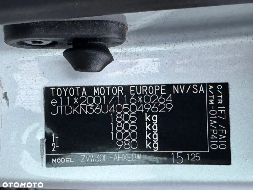 Toyota Prius (Hybrid) Comfort - 29