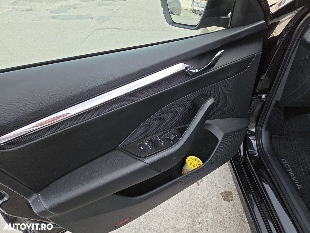 Skoda Octavia 2.0 TDI DSG Style - 15