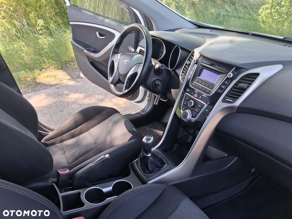 Hyundai i30 blue 1.6 CRDi Classic - 15