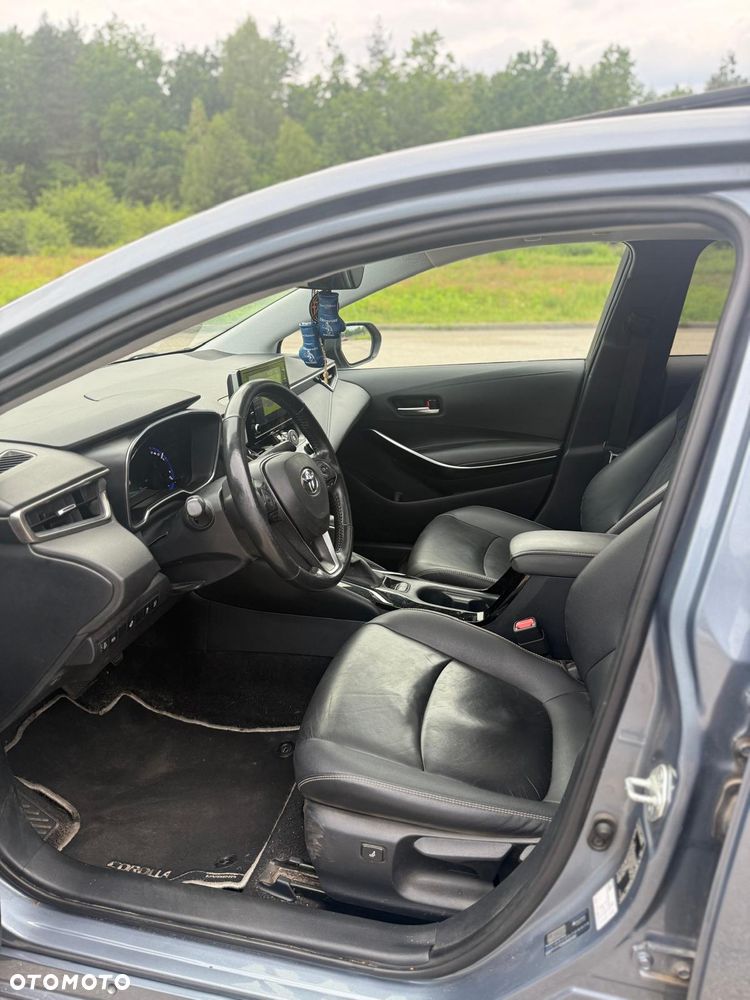 Toyota Corolla 1.8 Hybrid Executive - 6