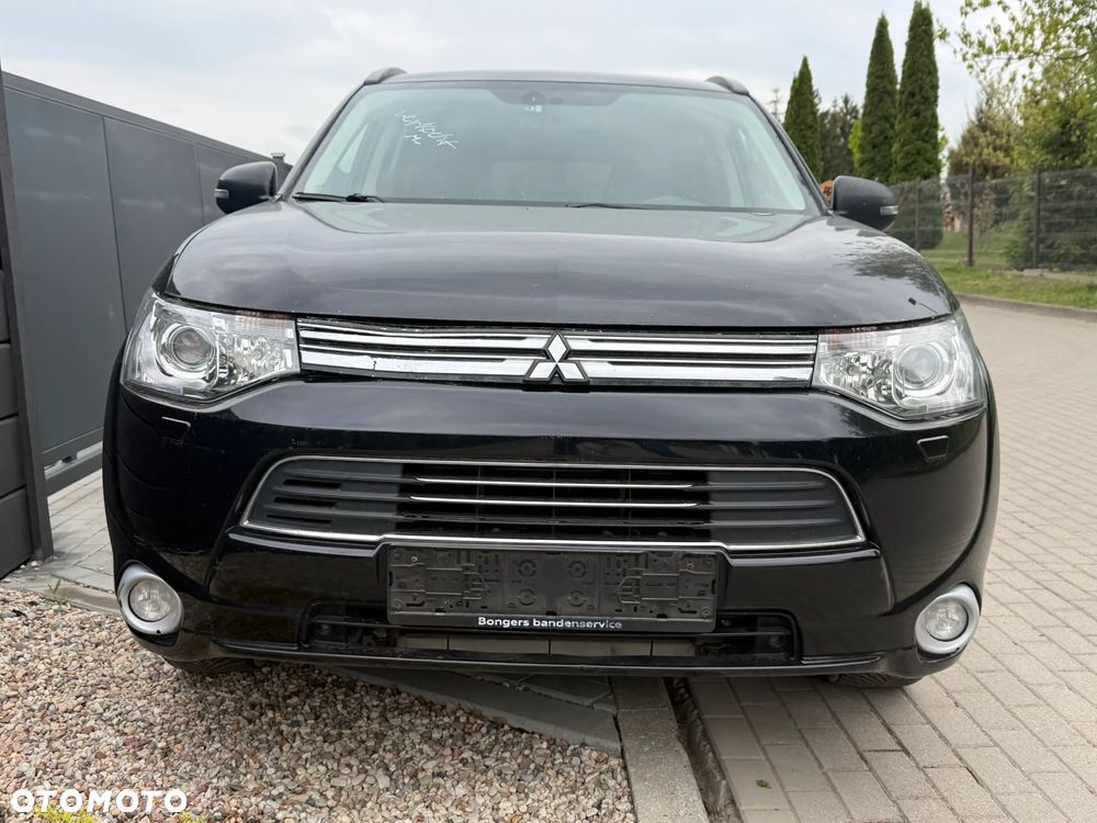 Mitsubishi Outlander 2.0 4WD Plus - 30