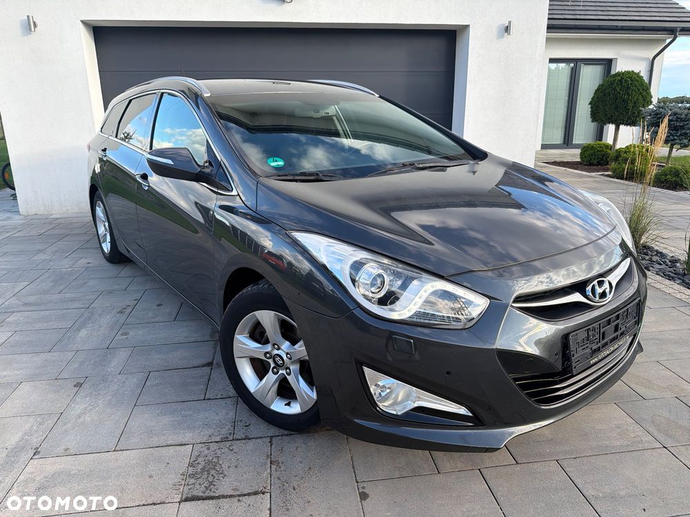 Hyundai i40 i40cw 1.7 CRDi Fifa World Cup Edition - 2