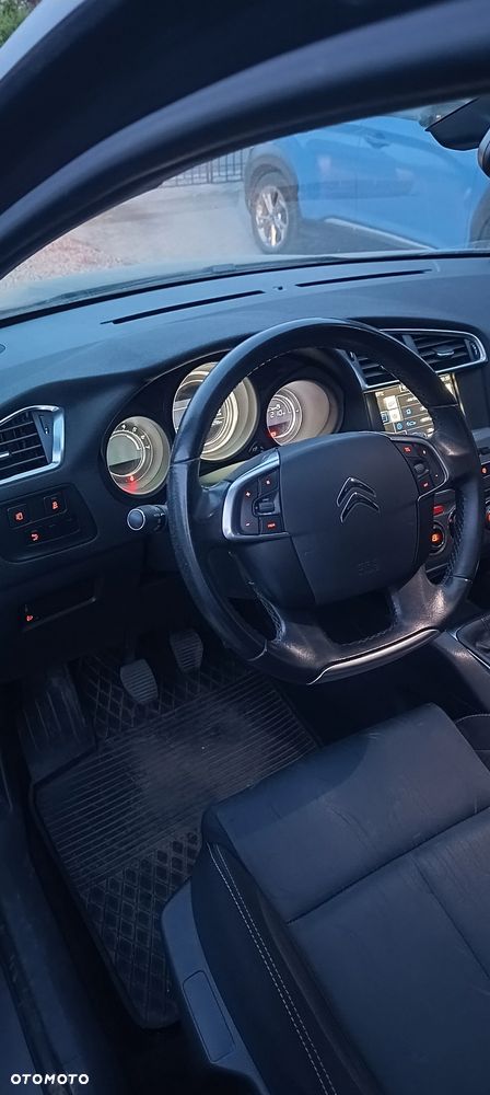 Citroën C4 - 11