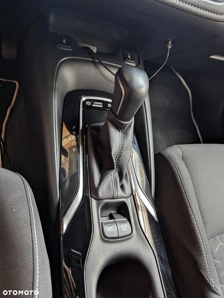 Toyota Corolla 1.8 Hybrid Comfort - 12