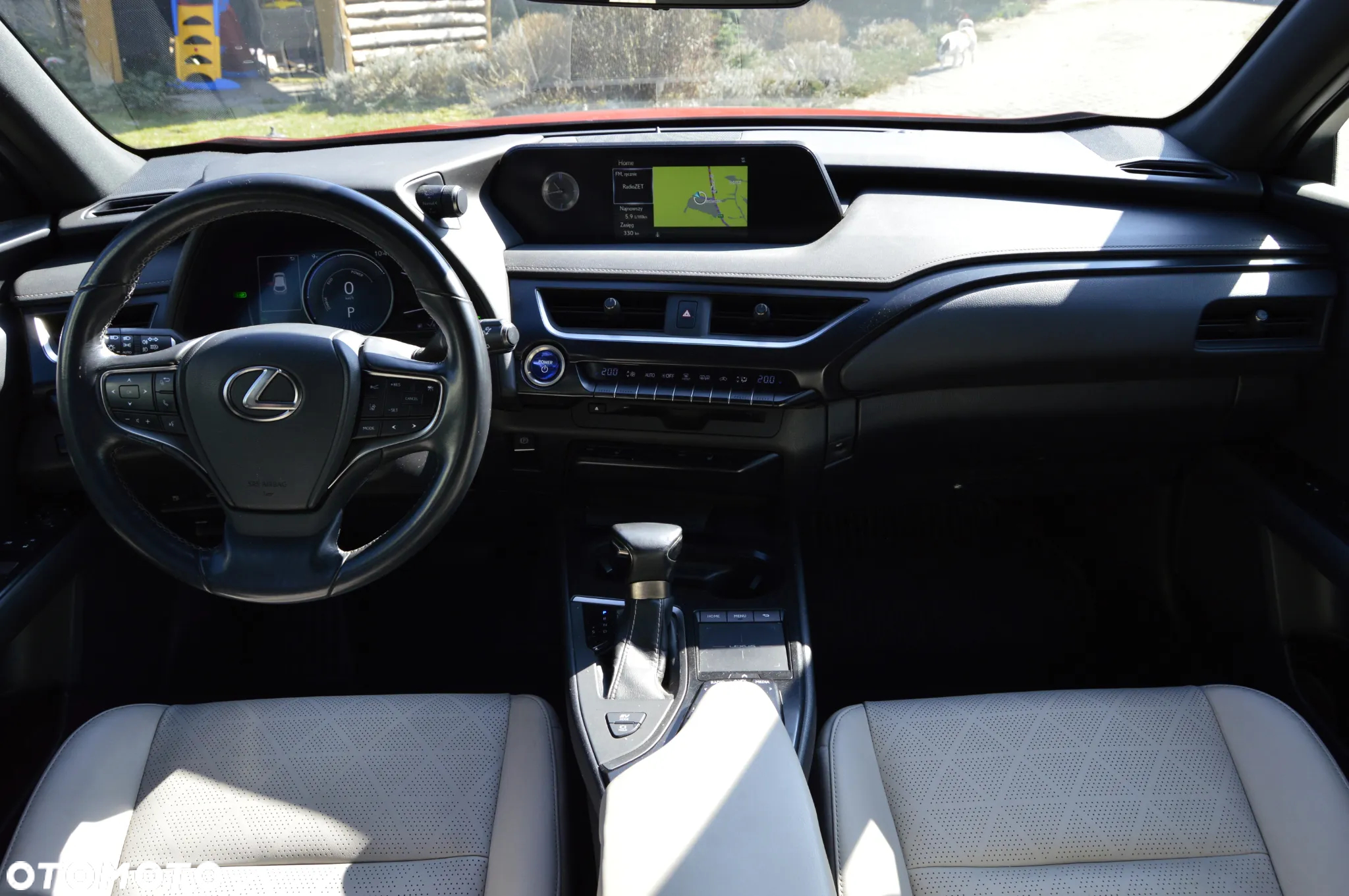 Lexus UX 250h Prestige 2WD - 12