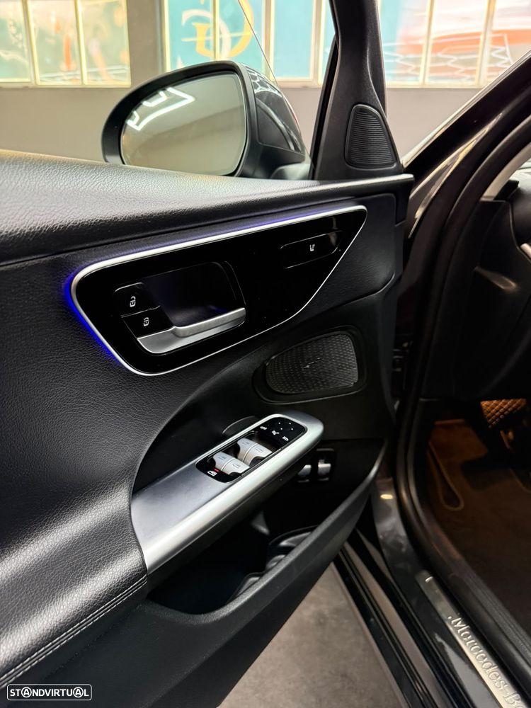 Mercedes-Benz C 300 e Avantgarde - 12