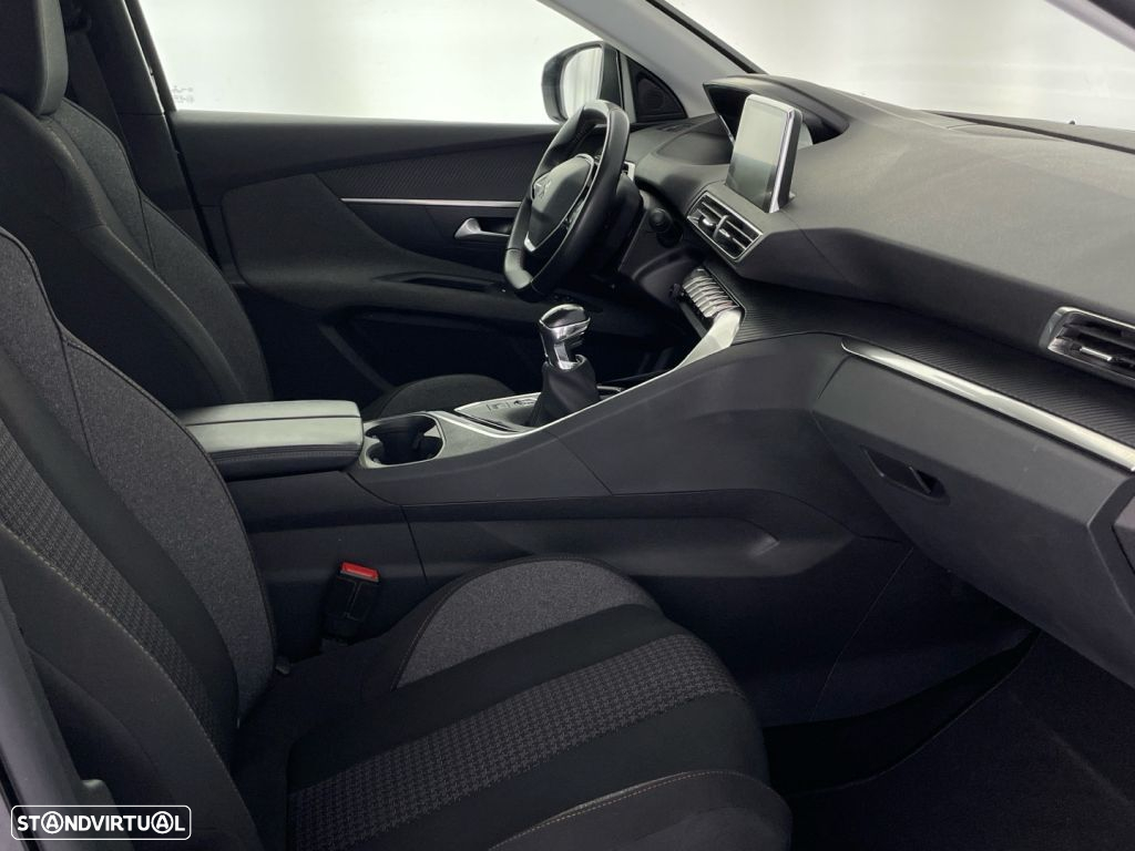 Peugeot 3008 1.2 PureTech Active Pack - 29