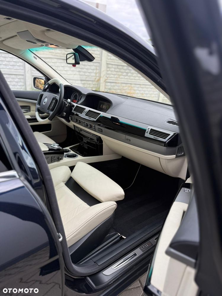 BMW Seria 7 760i L - 11