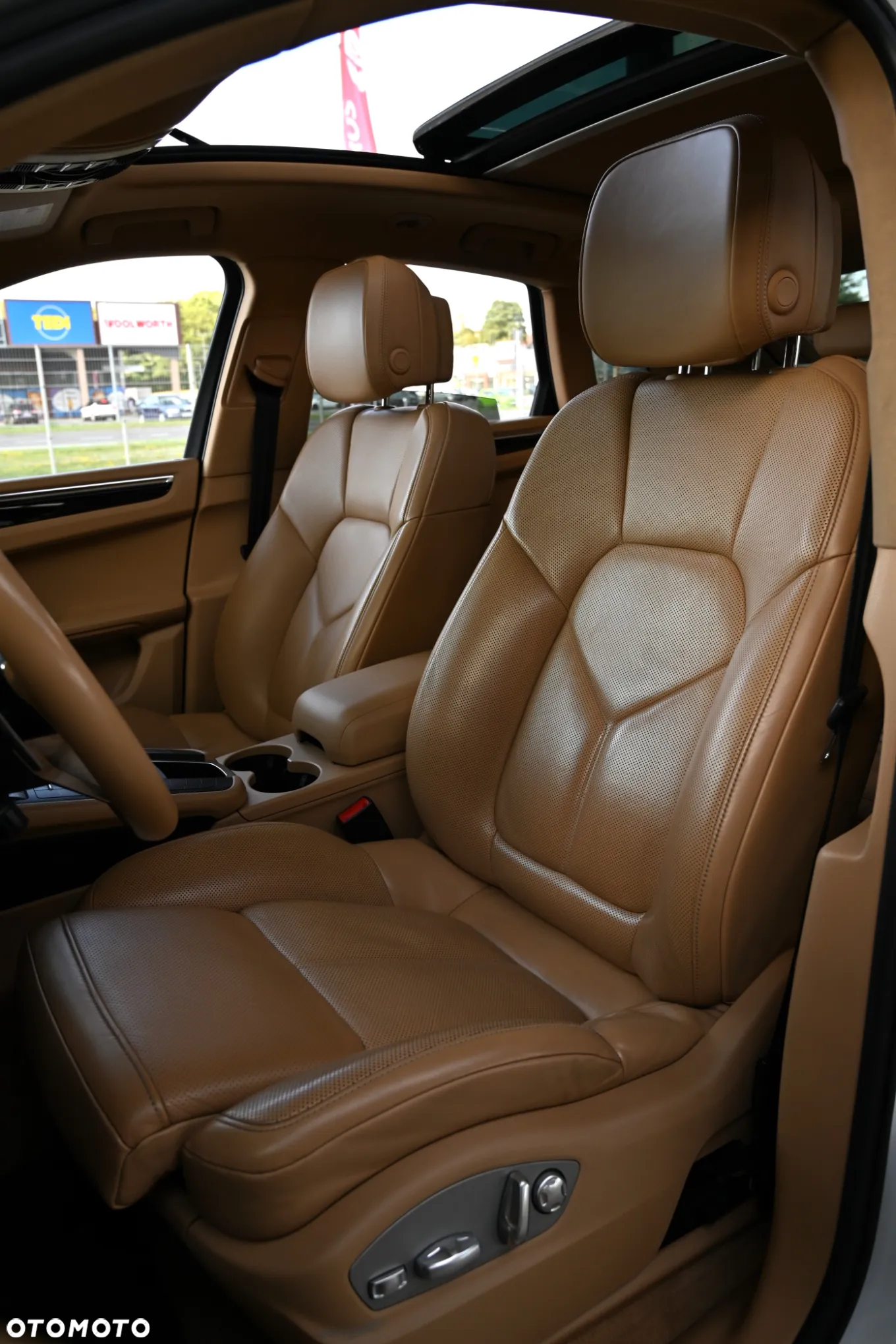 Porsche Macan - 34