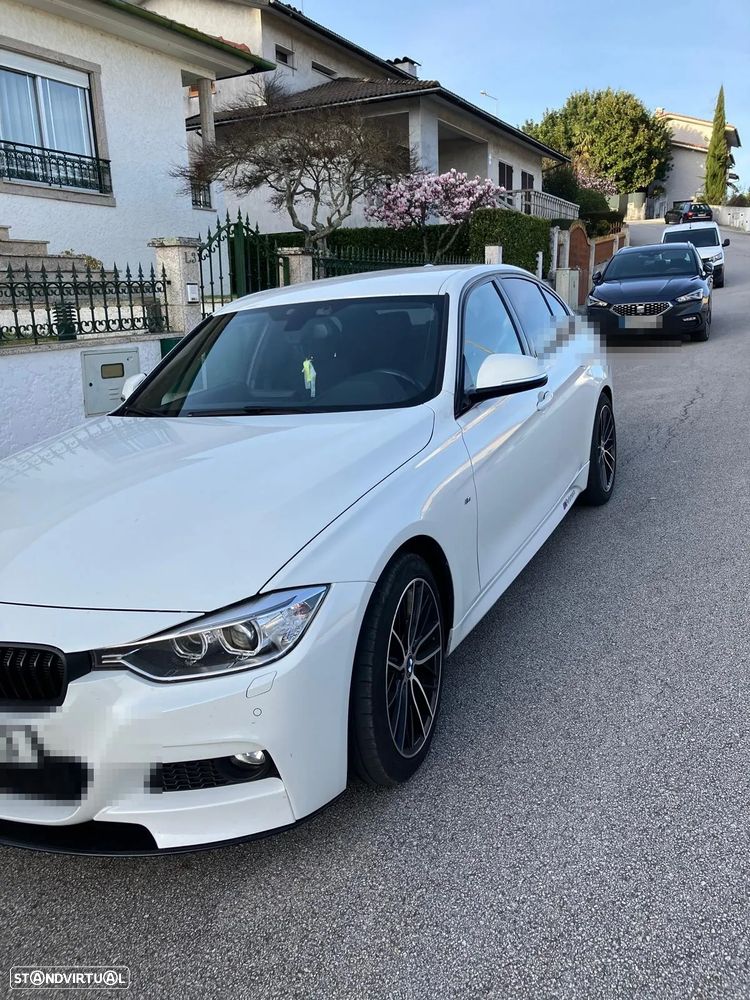 BMW 320 d Auto Pack M - 2