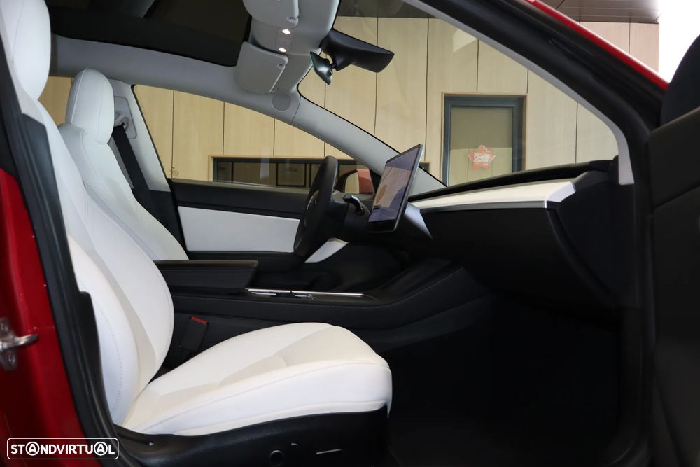 Tesla Model 3 Long Range AWD Dual Motor - 24