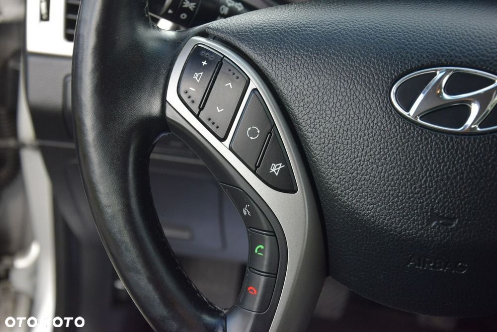 Hyundai i30 blue 1.6 GDI Trend - 21