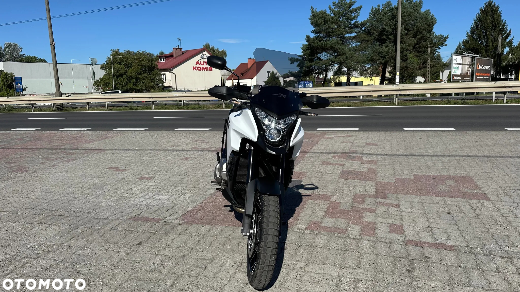Honda VFR - 8