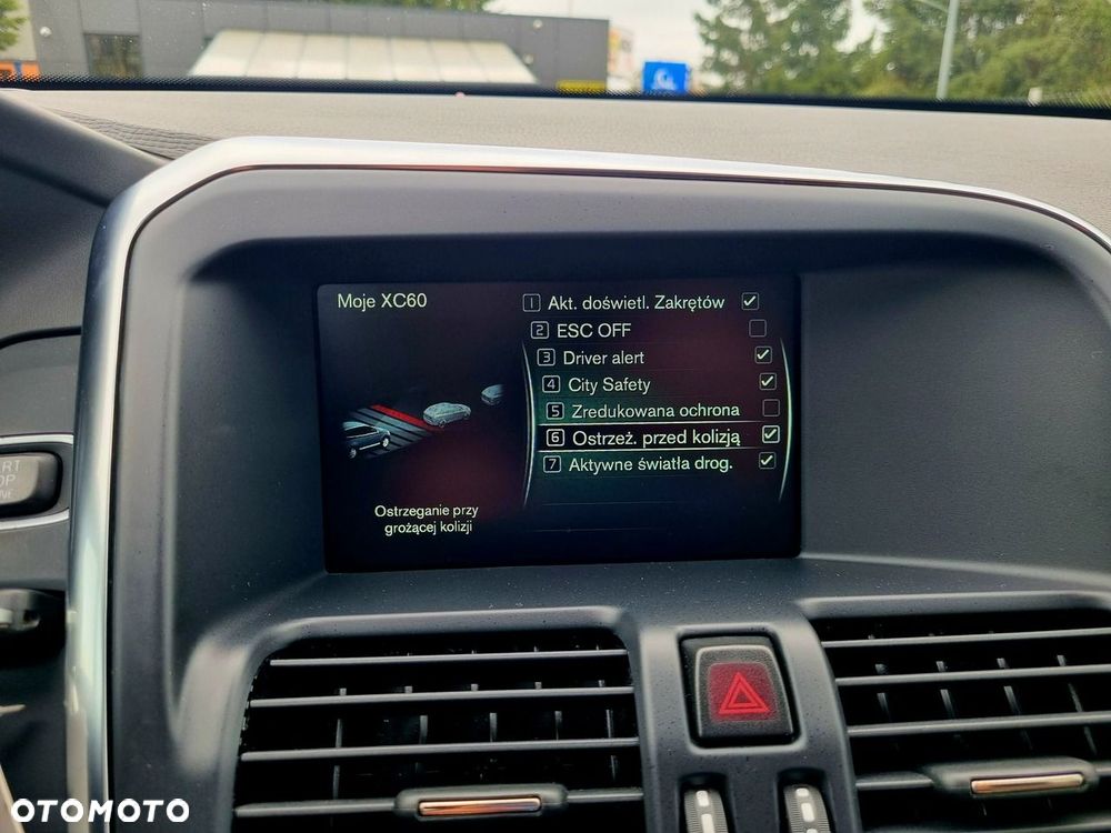 Volvo XC 60 D4 Geartronic Summum - 24