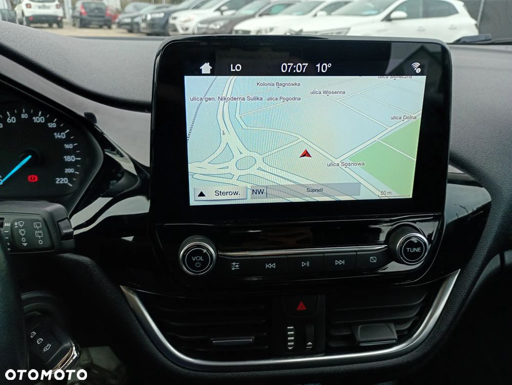 Ford Fiesta 1.0 EcoBoost S&S TITANIUM - 28