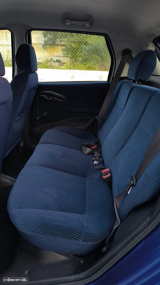 Fiat Punto 1.9 JTD HLX - 9