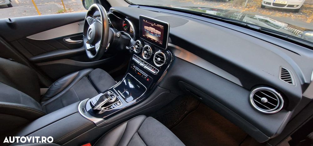Mercedes-Benz GLC - 11