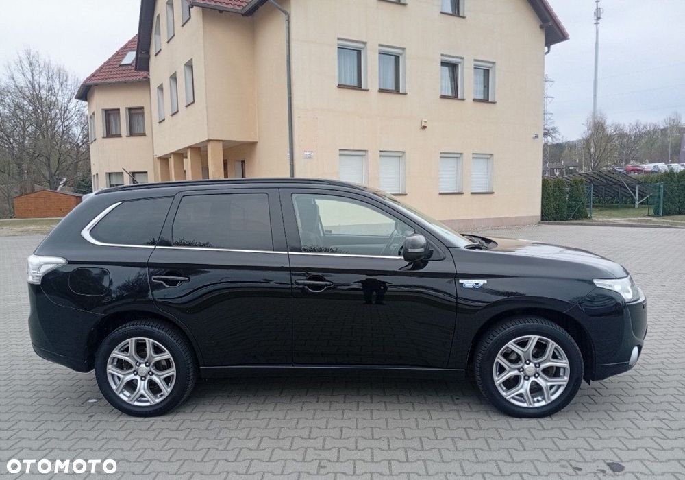 Mitsubishi Outlander - 7