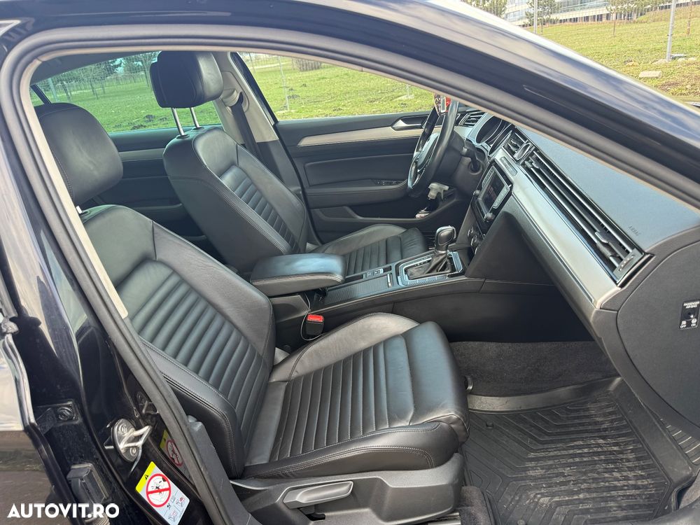 Volkswagen Passat 2.0 TDI DSG Highline - 20