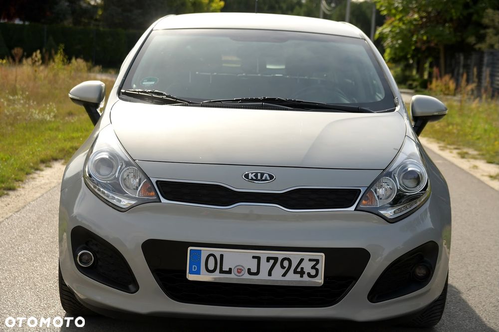 Kia Rio - 21