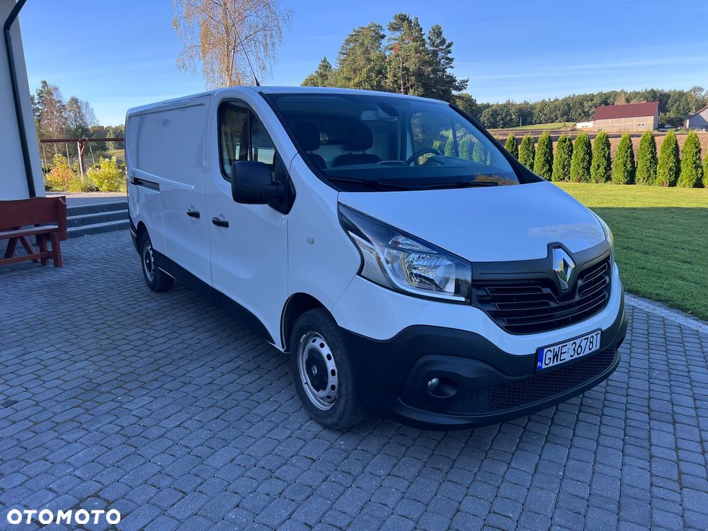 Renault TRAFIC - 2