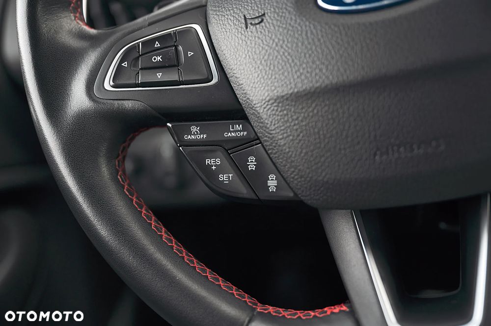 Ford Kuga 2.0 TDCi AWD ST-Line Black - 32