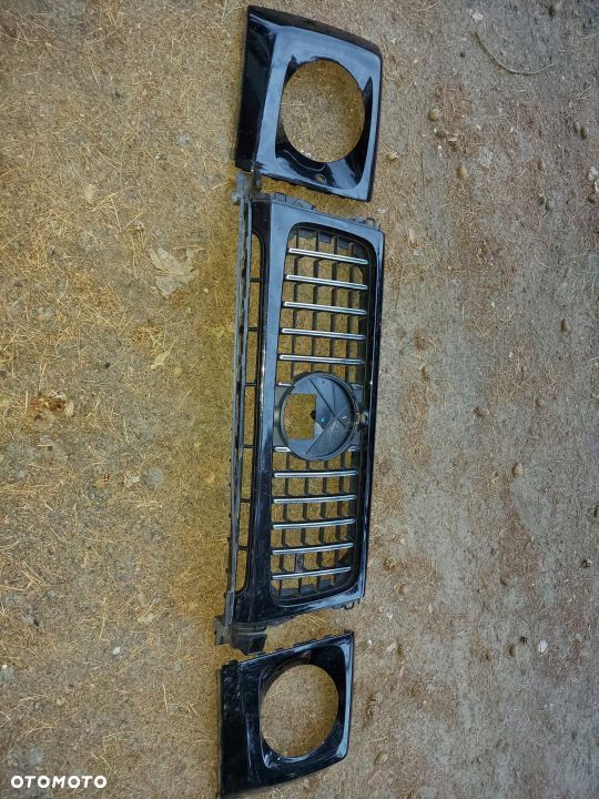 mercedas g klasa w463 lift AMG grill belka pas - 7