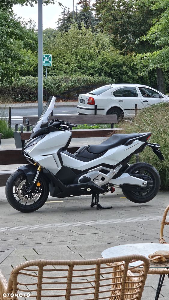 Honda NSS - 4