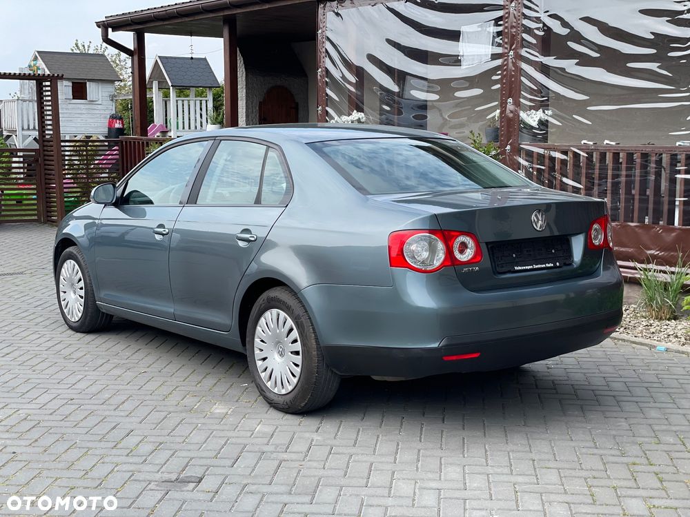 Volkswagen Jetta 1.6 Comfortline - 1