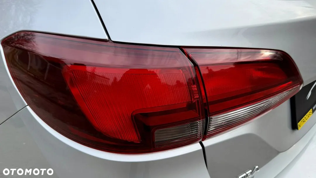 Opel Astra 1.4 Turbo Sports Tourer Innovation - 9