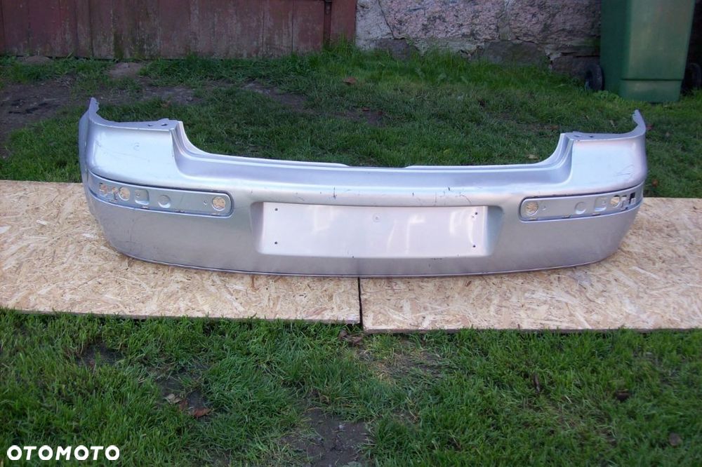 ZDERZAK TYLNY VW GOLF 4/HATCHBAK - 1