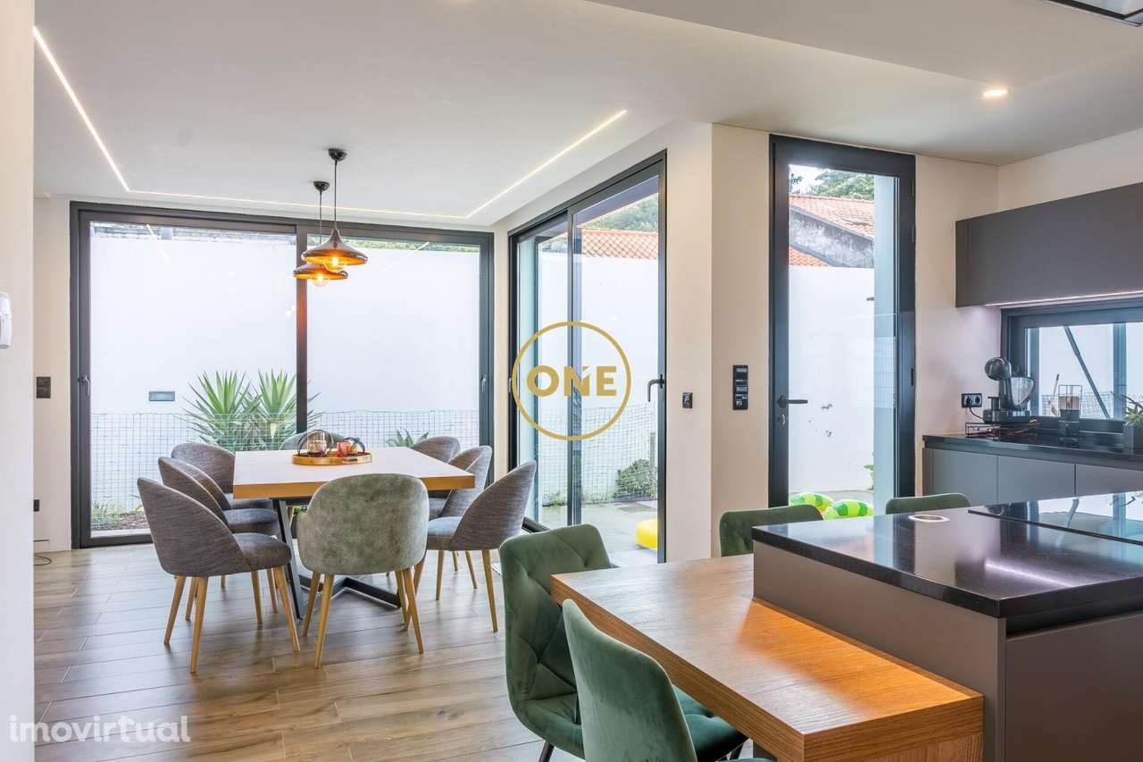 Moradia T3 Contemporânea | Ponta Delgada, São Miguel - Açores - Grande imagem: 4/12