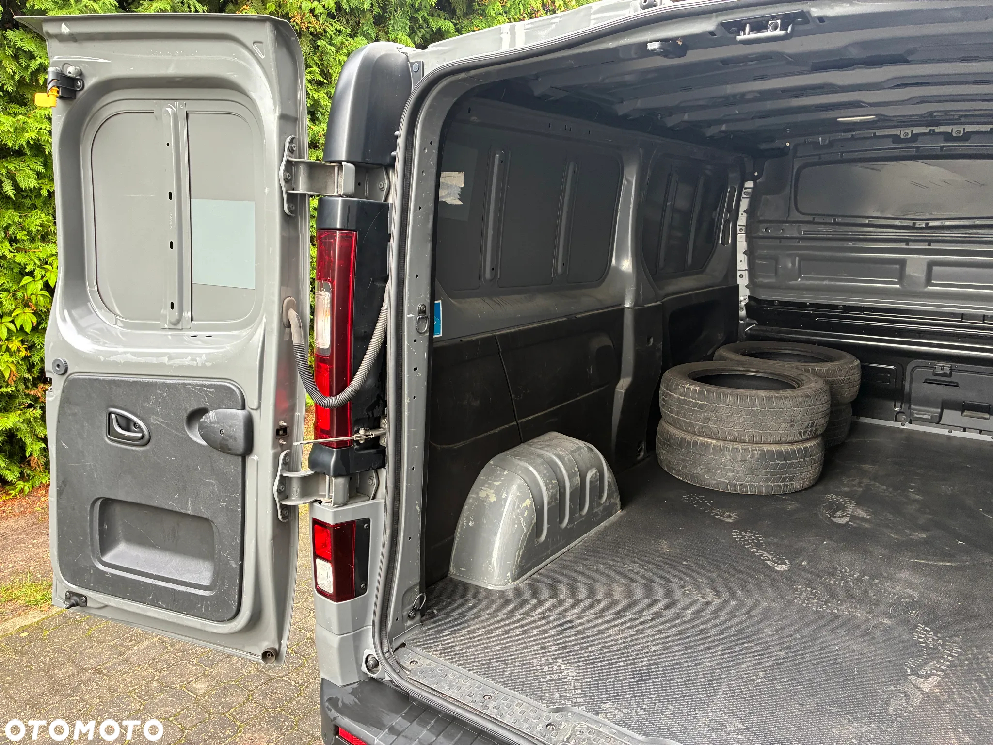 Opel Vivaro LONG Elegance 1.6 CDTI 120 KM Salon PL 2019 - 24