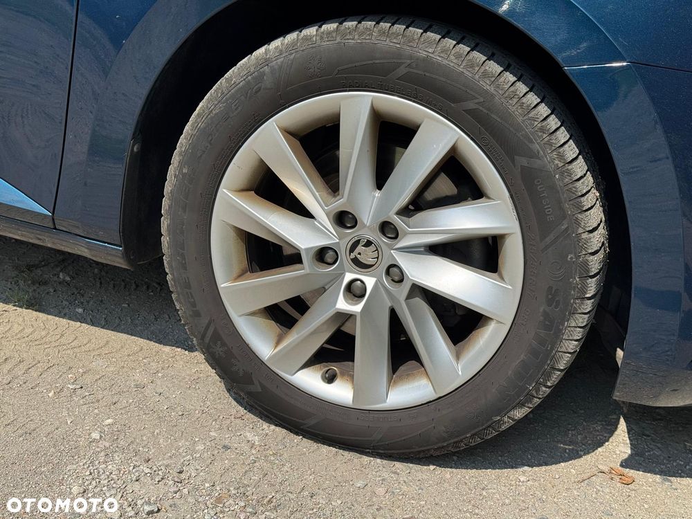 Skoda Superb 2.0 TDI SCR Ambition DSG - 28