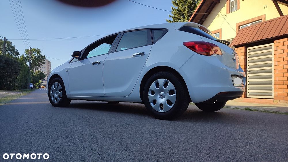 Opel Astra 1.6 Color Edition - 7