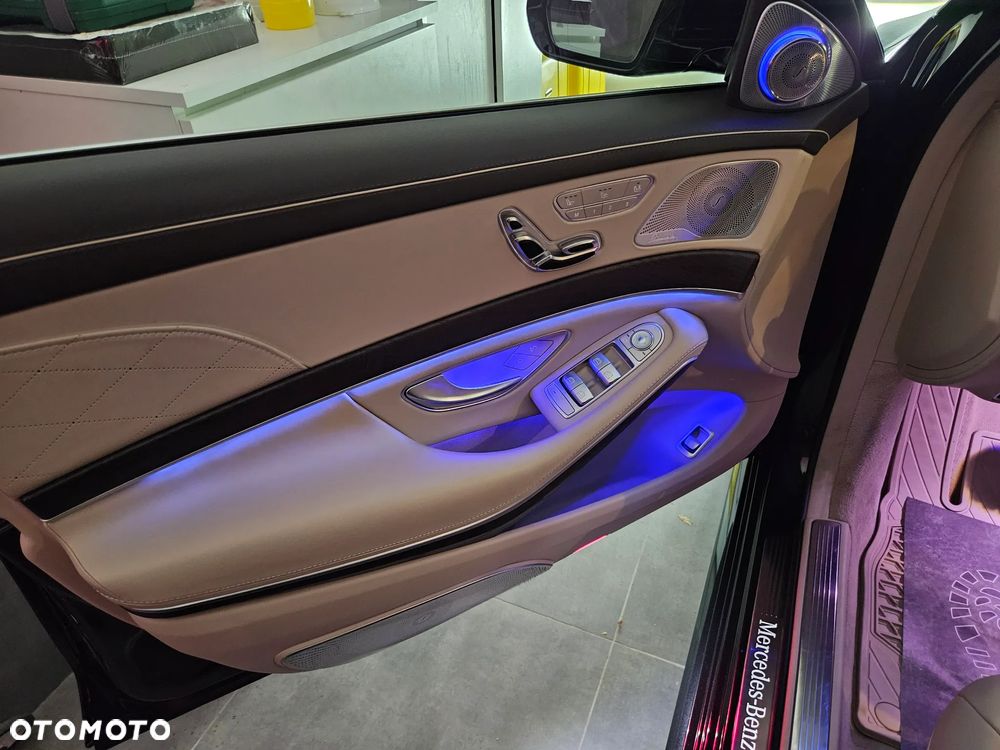 Mercedes-Benz Klasa S 560 4-Matic L 9G-TRONIC - 12