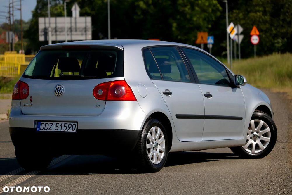 Volkswagen Golf 1.6 Trendline - 24