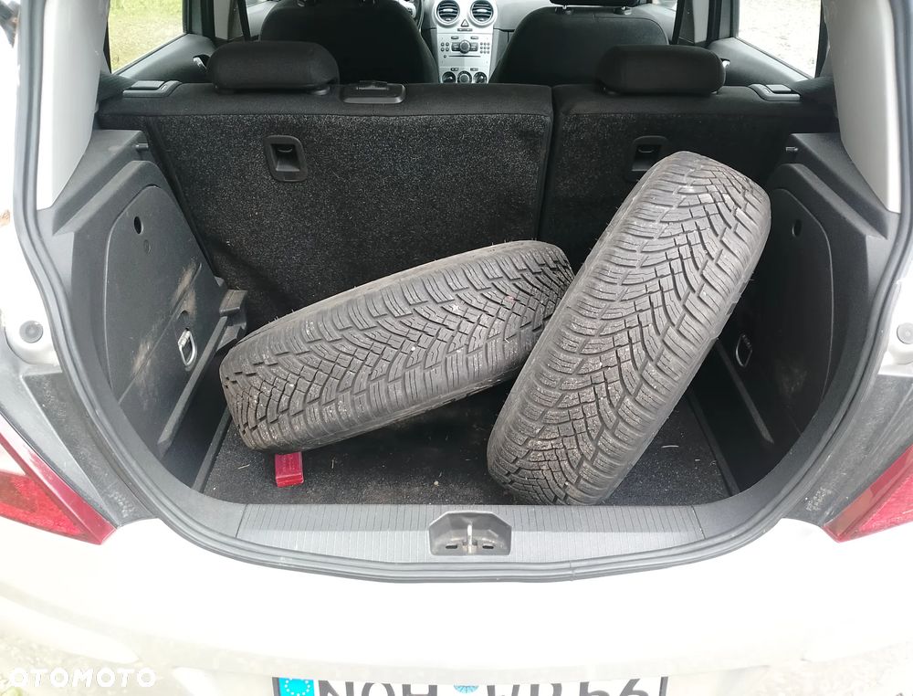 Opel Corsa 1.2 16V Edition - 10