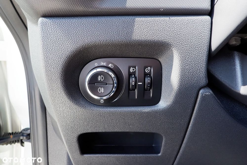 Opel Corsa 1.2 16V 111 - 16