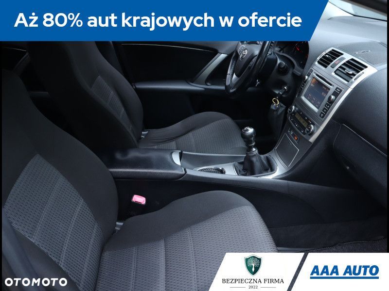 Toyota Avensis - 10