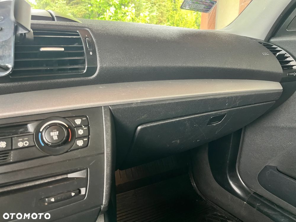BMW Seria 1 118d - 12
