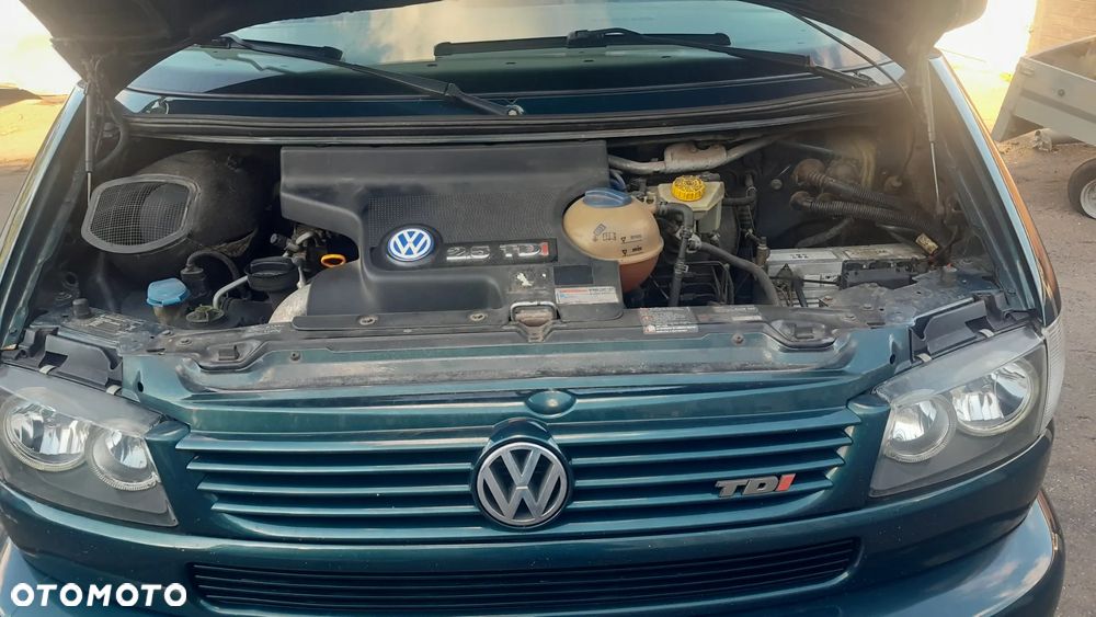 Volkswagen Multivan - 35