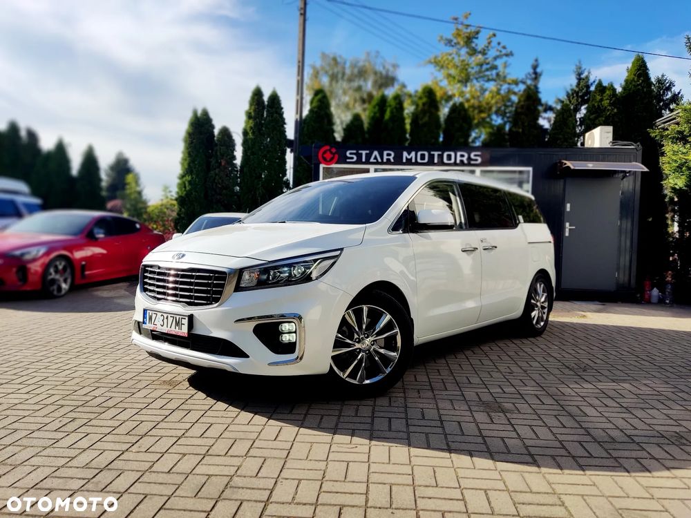 Kia Carnival - 33