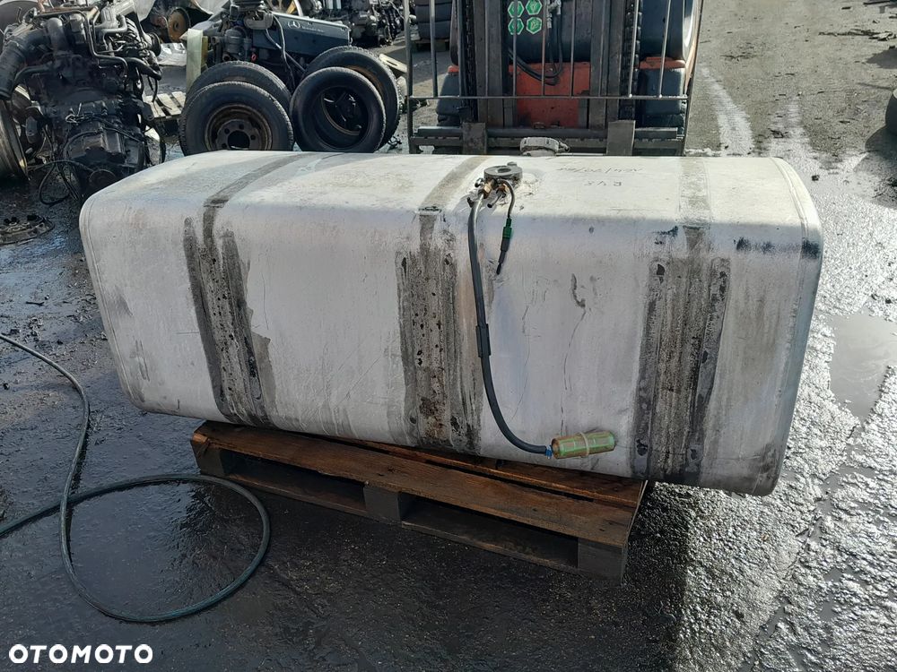 Zbiornik paliwa ALUMINIOWY SCANIA R V8 164cm. / 70cm. / 68cm. 700L - 3