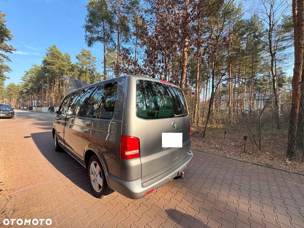 Volkswagen Multivan - 11
