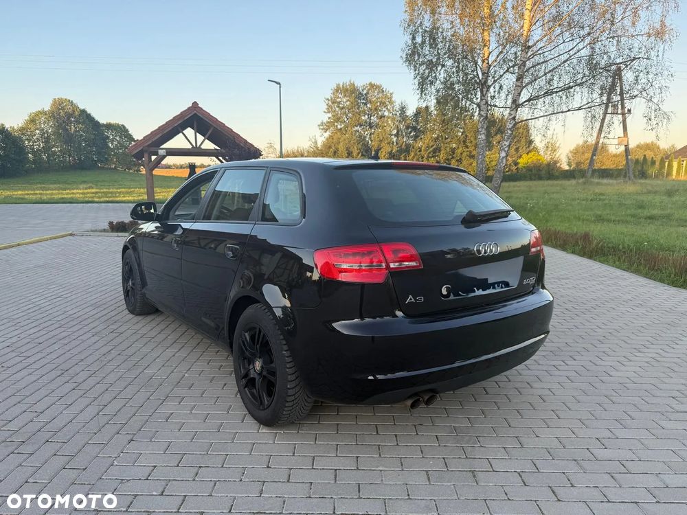 Audi A3 Sportback 2.0 TDI DPF Quattro Attraction - 4