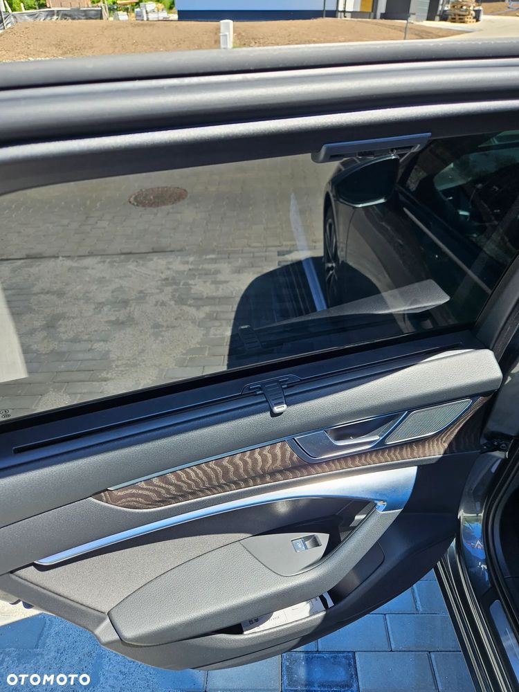 Audi A6 Avant - 16