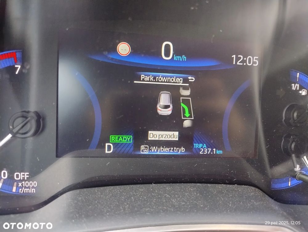 Toyota Corolla 1.8 Hybrid Executive - 9