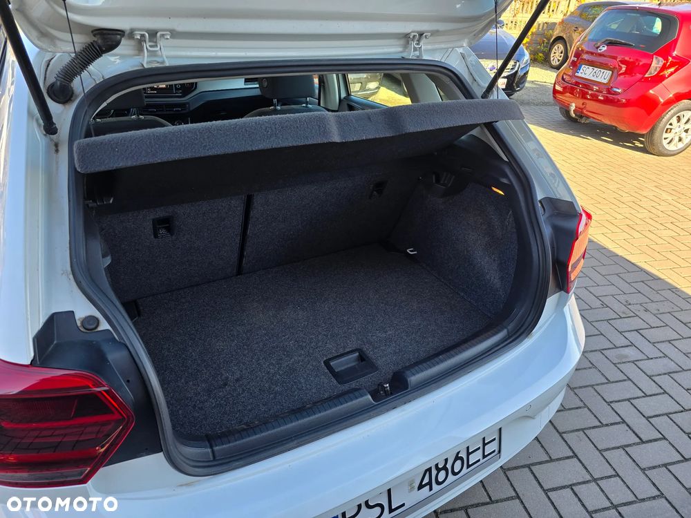 Volkswagen Polo - 18